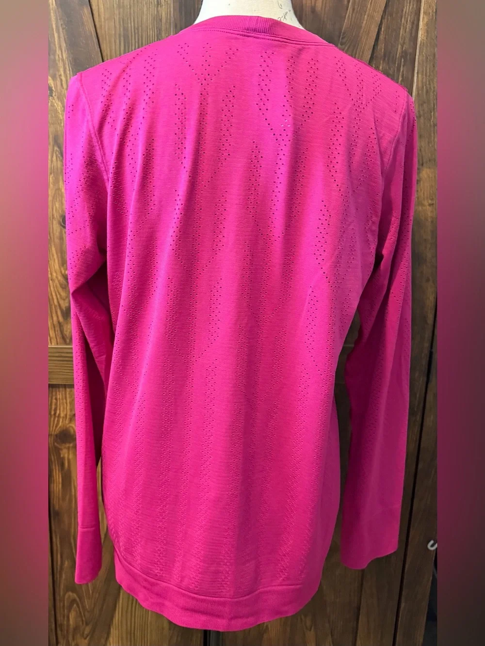 Lululemon Swiftly Breathe Long Sleeve EUC
